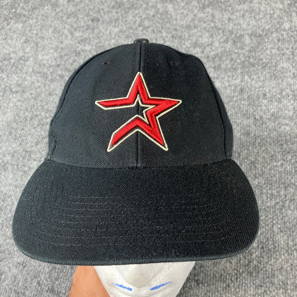 Houston Astros Black Red Star Fitted Hat Size 7 1/8 Vintage MLB Cap